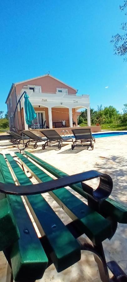 Leggiero Villa Benkovac Buitenkant foto