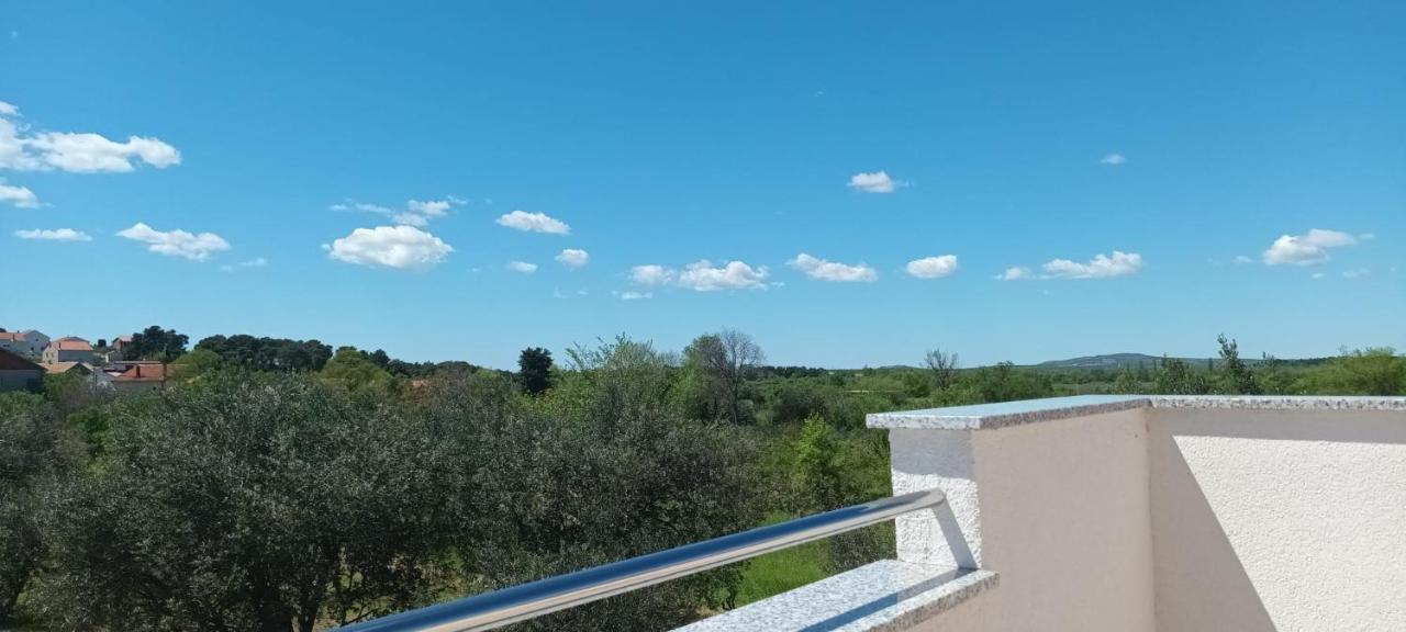 Leggiero Villa Benkovac Buitenkant foto